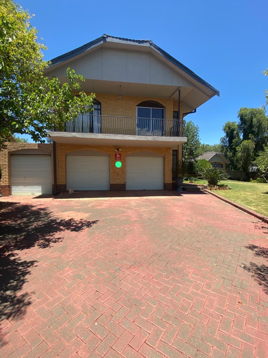 4 Bedroom Property for Sale in Hillsboro Free State